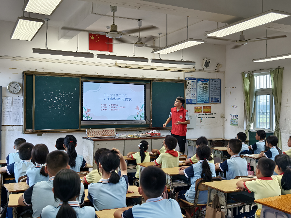 15大江镇大巷小学开展反邪教警示教育宣传活动1.png