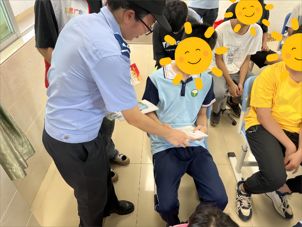 29四九镇在特殊教育学校开展校园反邪宣传教育活动 (2).png