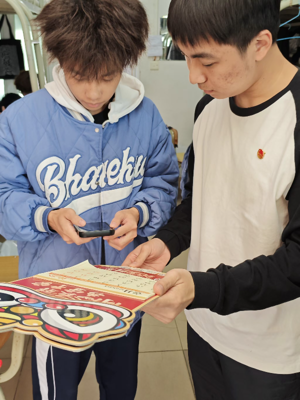 学院走访1.jpg