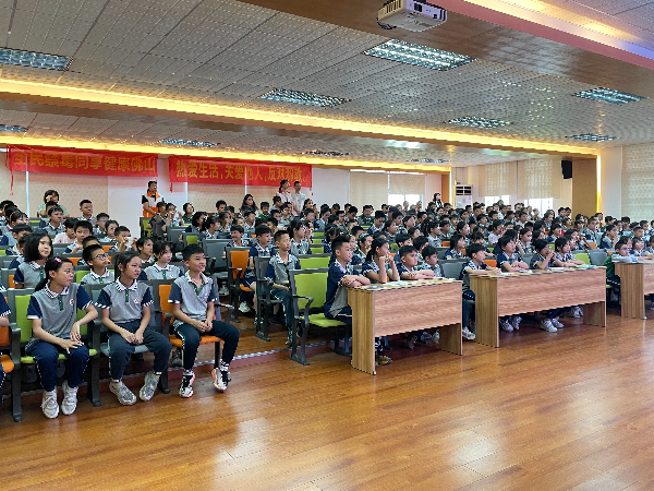 1757580115671812.jpg 4月16日 02冼可澄学校开展反邪教主题宣传教育活动.jpg