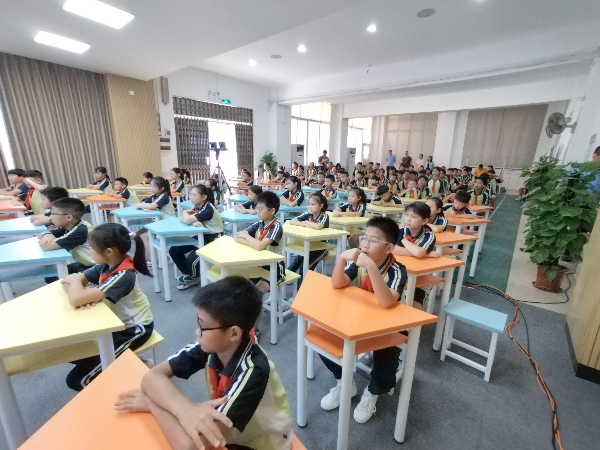 1757580174422029.jpg 7月12日 02镇安小学开展反邪教警示教育宣传讲座.jpg