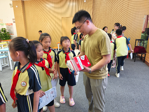 1757580280258999.jpg 7月12日 03镇安小学开展反邪教警示教育宣传讲座.jpg