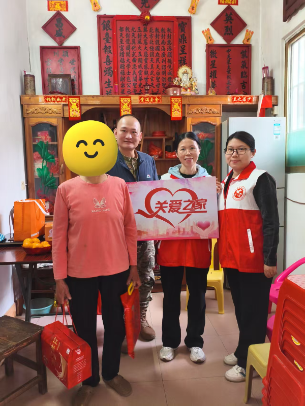 1766628883871589.jpg 10.志愿者上门走访..jpg